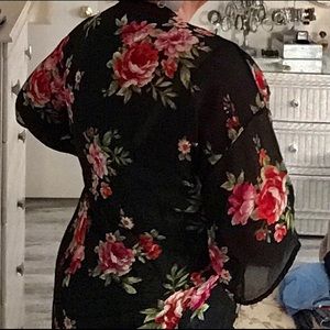 Ambiance beach cover up sheer  floral Size S NWT 🌹🌹black red roses 🌹 p